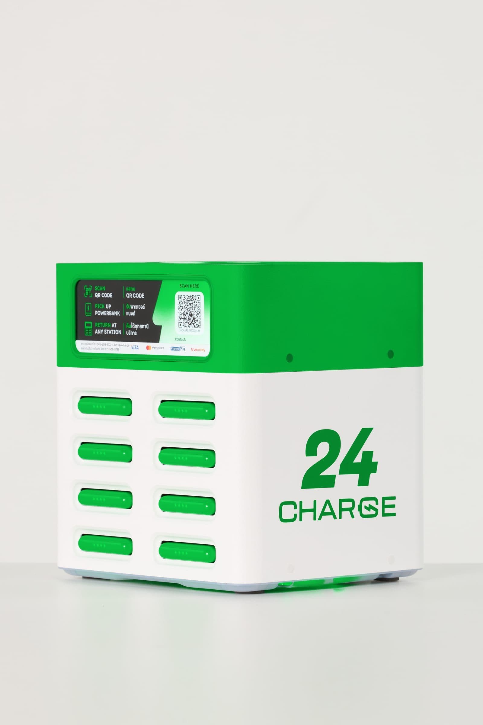 ตู้ 24CHARGE รุ่น 8 ช่อง มุมเฉียงอีกด้าน เห็นโลโก้ 24CHARGE บนแผงสีขาว